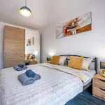 Διαμέρισμα Rose Mit Privatem Pool By Interhome