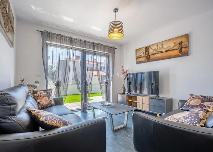 Rose Mit Privatem Pool By Interhome Lejlighed